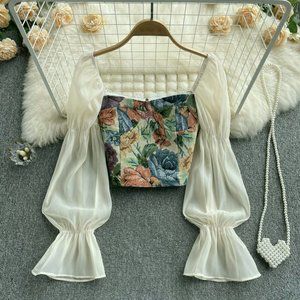 NWOT Floral Print Blouse Long Puff Sleeve Crop Top